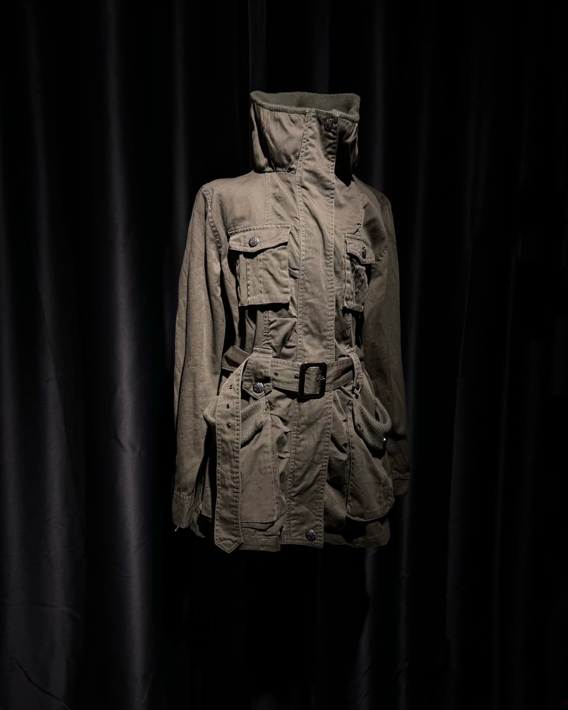 벨티드 밀리터리 자켓 상품이미지1