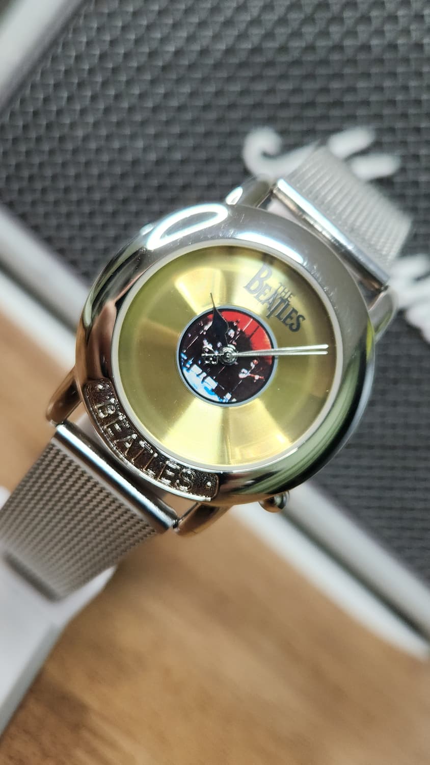 # THE BEATLES 비틀즈 애플 한정판 레어 손목시계 급처 상품이미지1