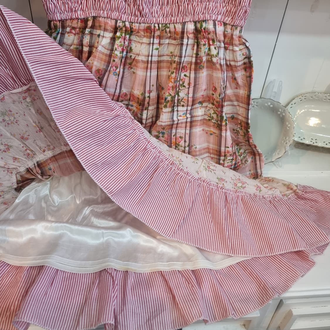 앙크루즈 Ank Rouge 핑크 체크 플라워 셔링 끈원피스 상품이미지5