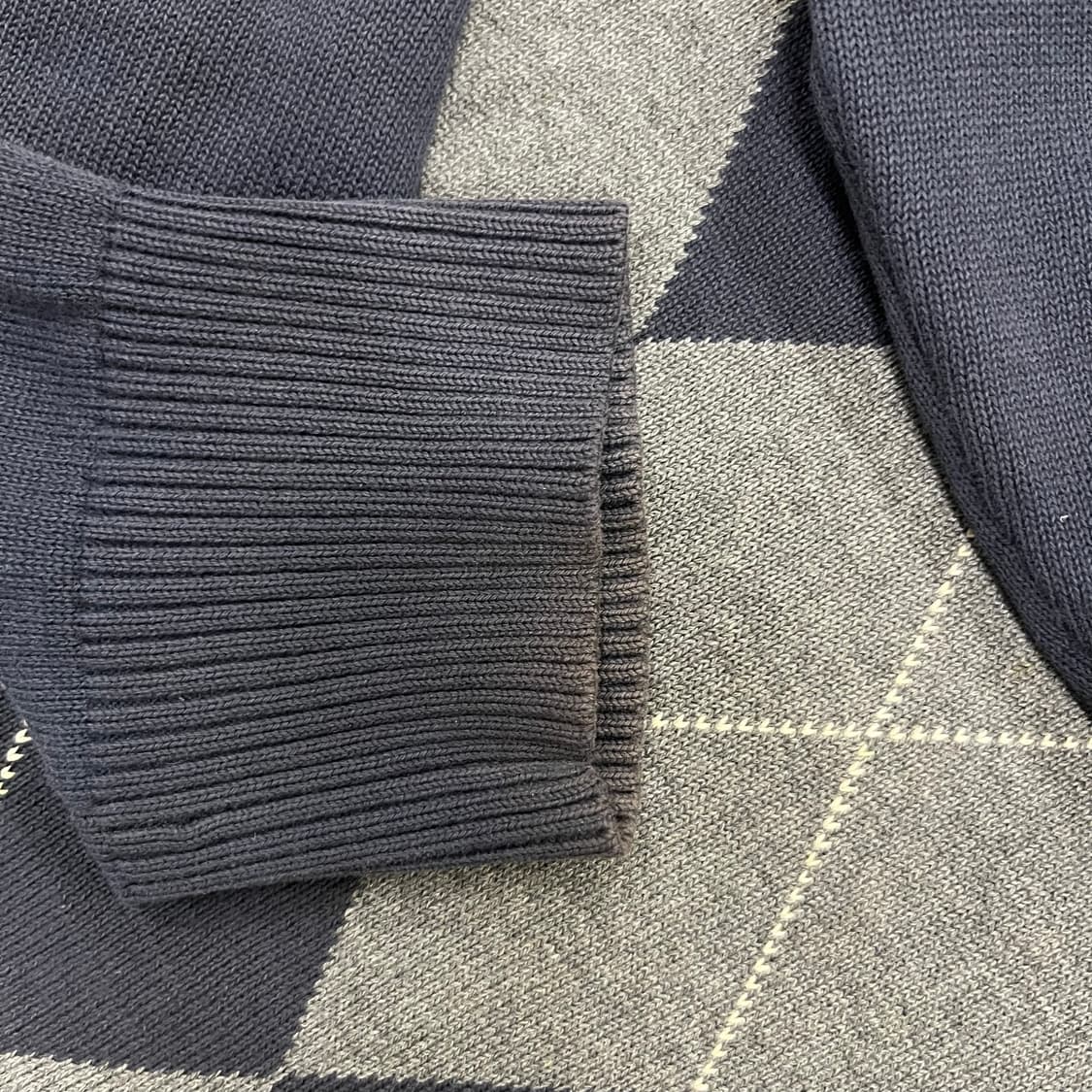 [S] 타미힐피거 아가일 체크 브이넥 니트 네이비 3938 상품이미지6