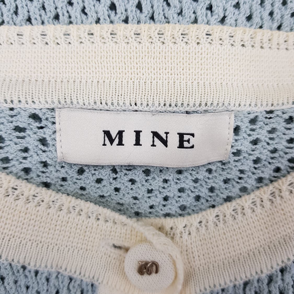 한섬 마인  MINE 펀칭 배색 버튼 가디건 F사이즈 상품이미지5