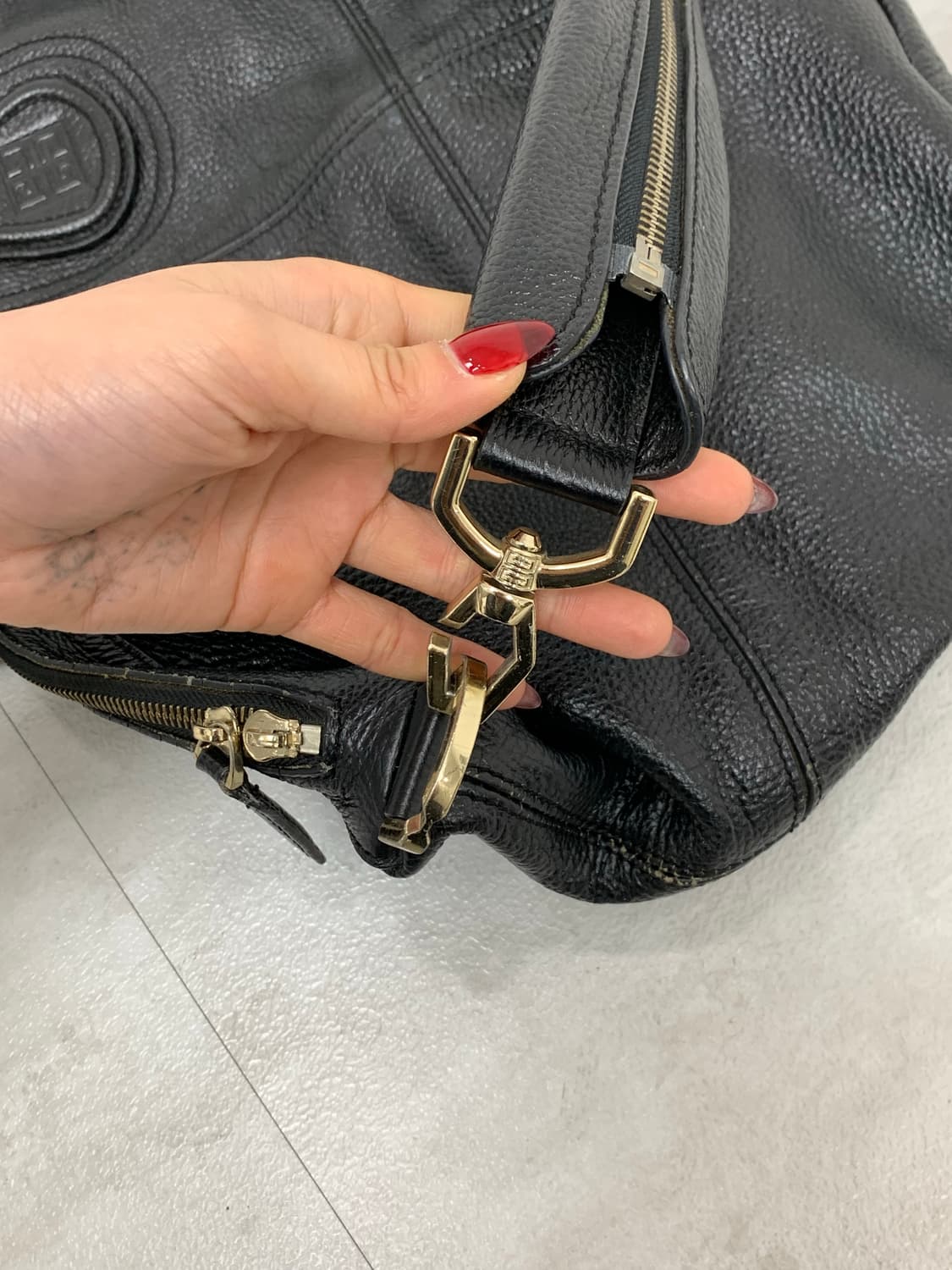 지방시 나이팅게일 숄더백 상품이미지3