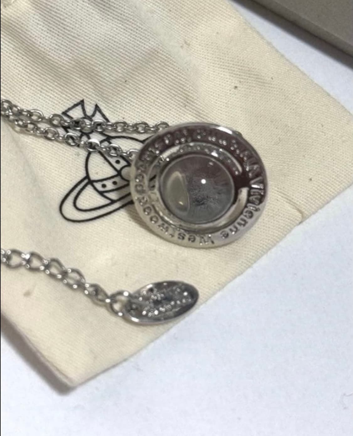 비비안웨스트우드 아카이브 클리어 크리스탈 orb 팬던트 목걸이 상품이미지2