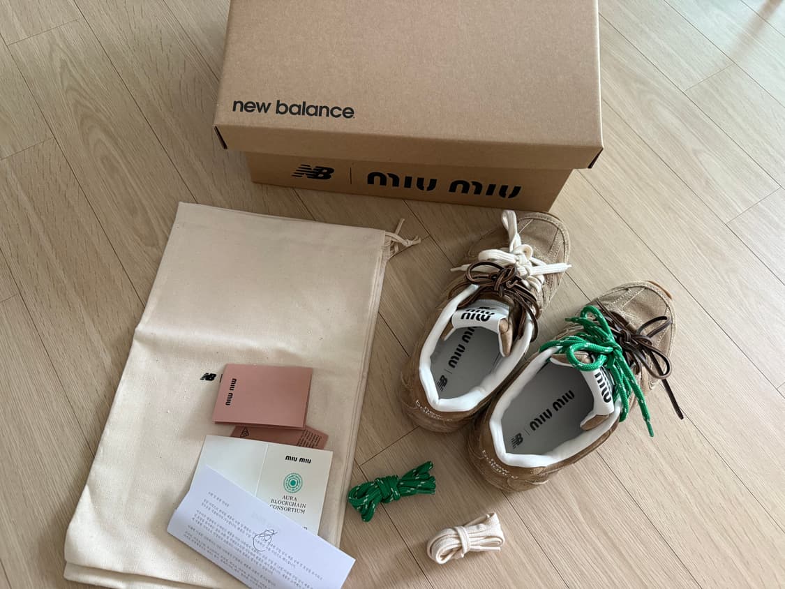미우미우x뉴발란스 530 스웨이드 메쉬 스니커즈 36.5 상품이미지5