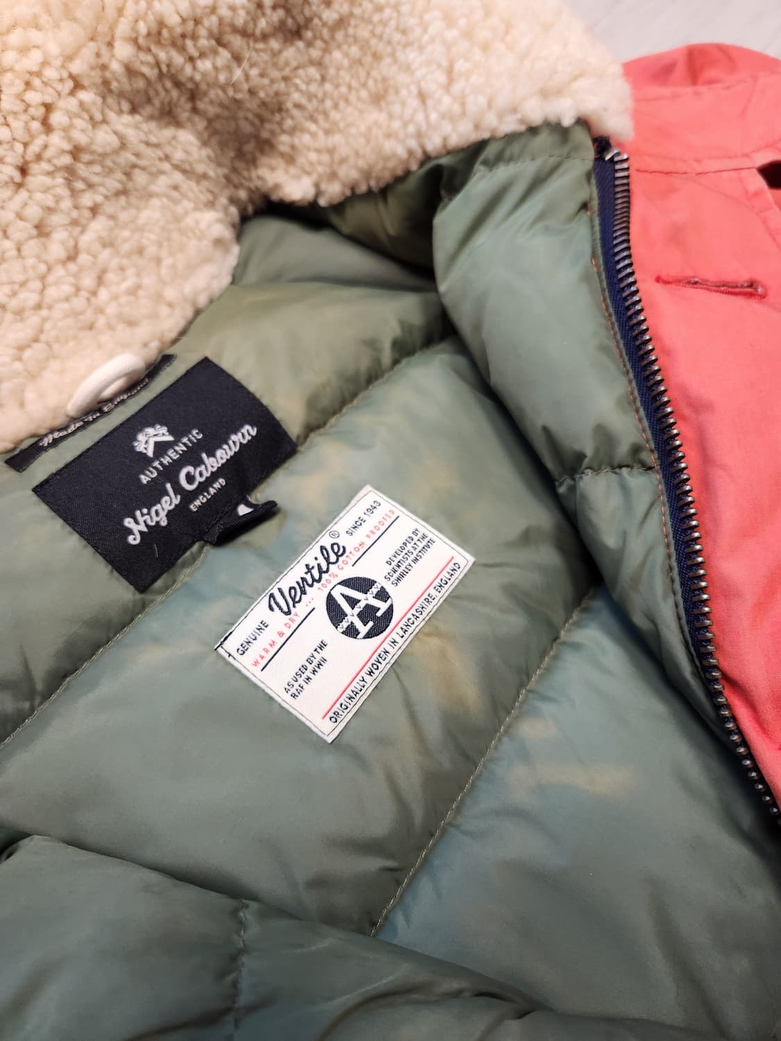 나이젤카본 에베레스트 파카 초판 상품이미지2