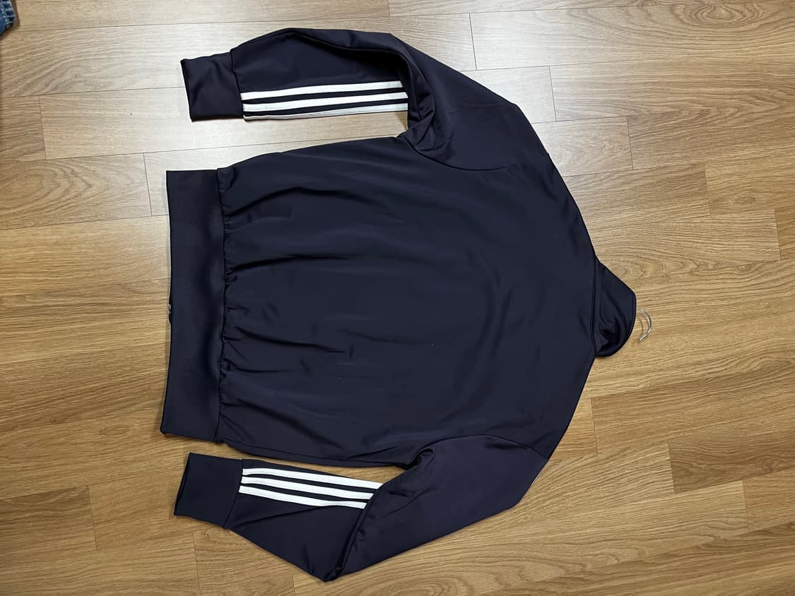 아디다스 트랙탑 상품이미지2