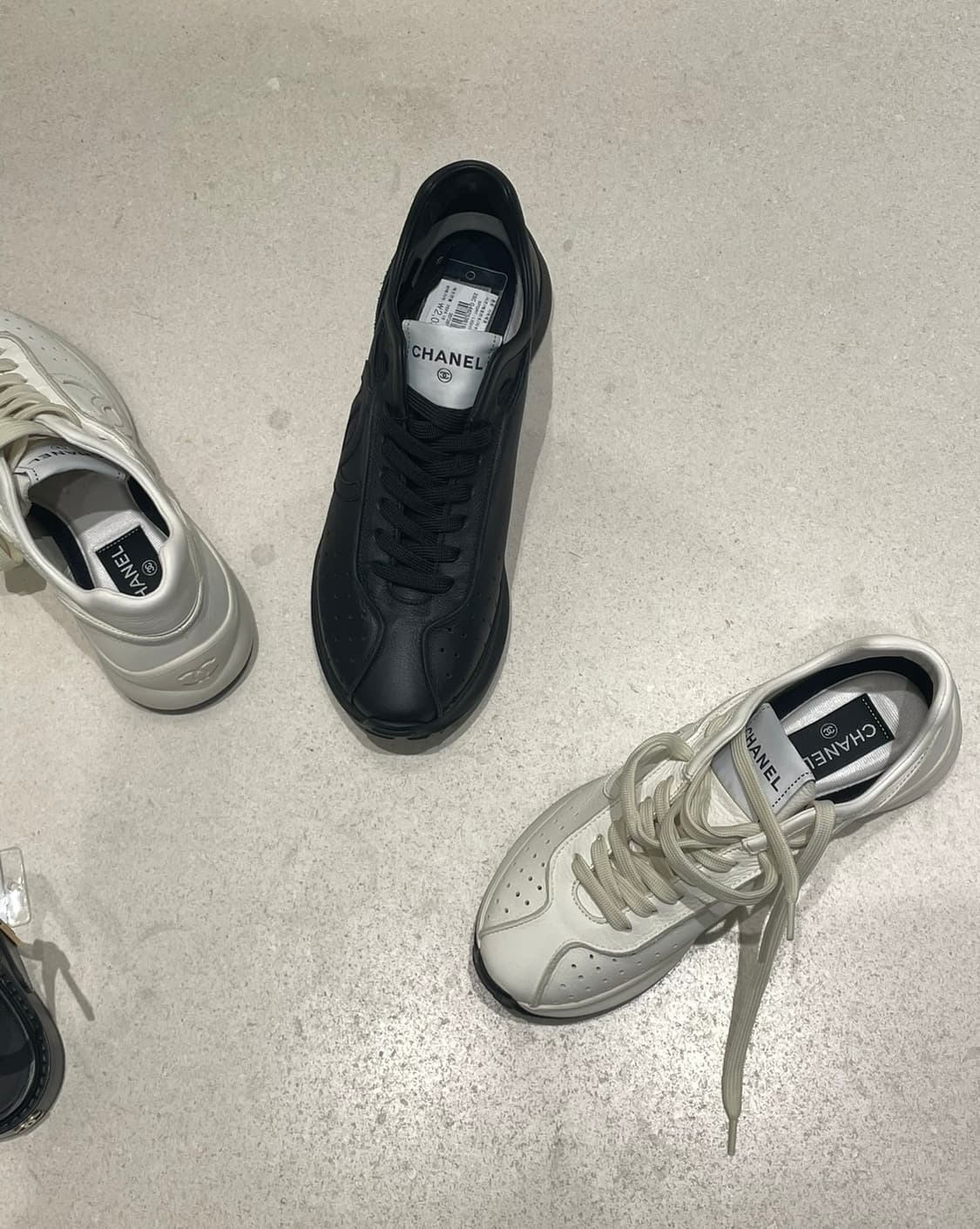 샤넬 크루즈 스니커즈  상품이미지2
