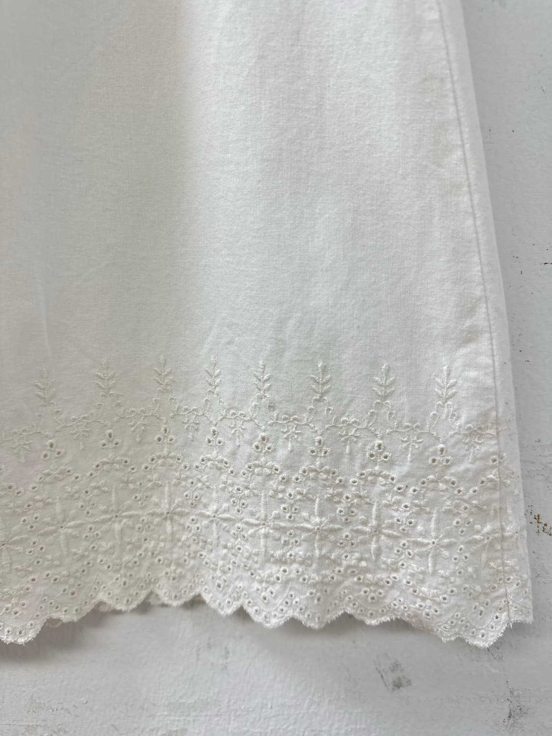 일본빈티지 코튼 핀턱 싸개버튼 플라워 레이스 자수 펀칭 디테일 스커트 상품이미지4