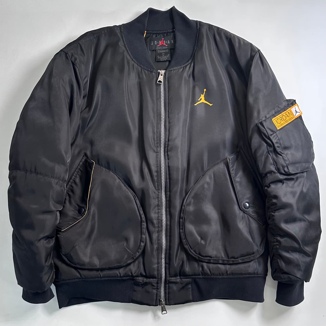 나이키 조던 봄버 자켓 상품이미지1