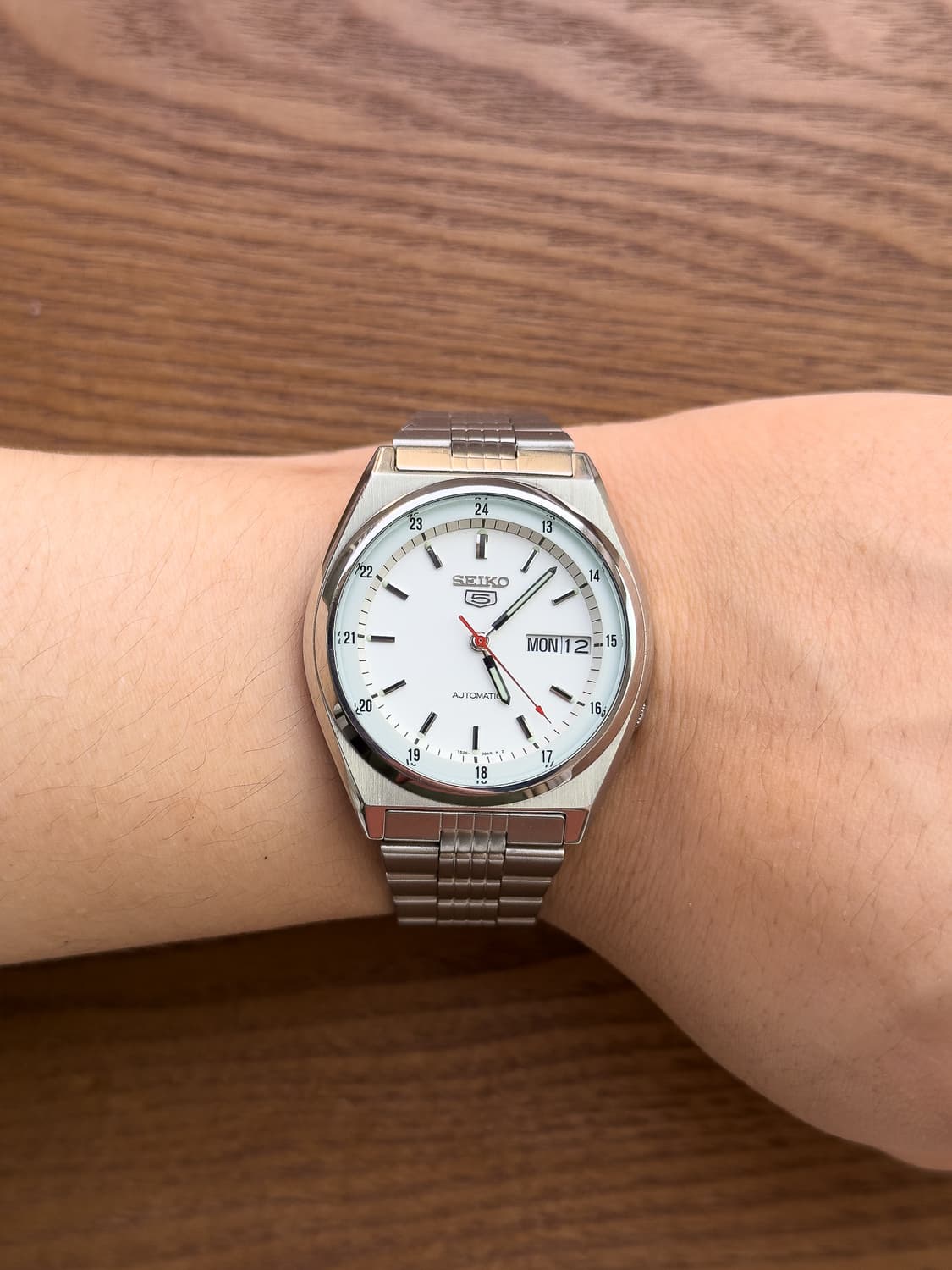 [초희귀] 70s 세이코 5 화이트 파일럿 -24시간 이너트랙 레드 포인 상품이미지3
