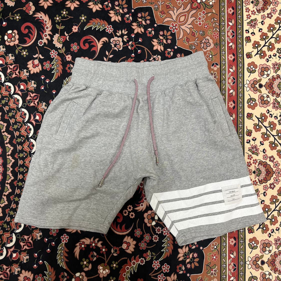 톰브라운 클래식 루프백 4-바 스웨트 쇼츠 2 상품이미지1