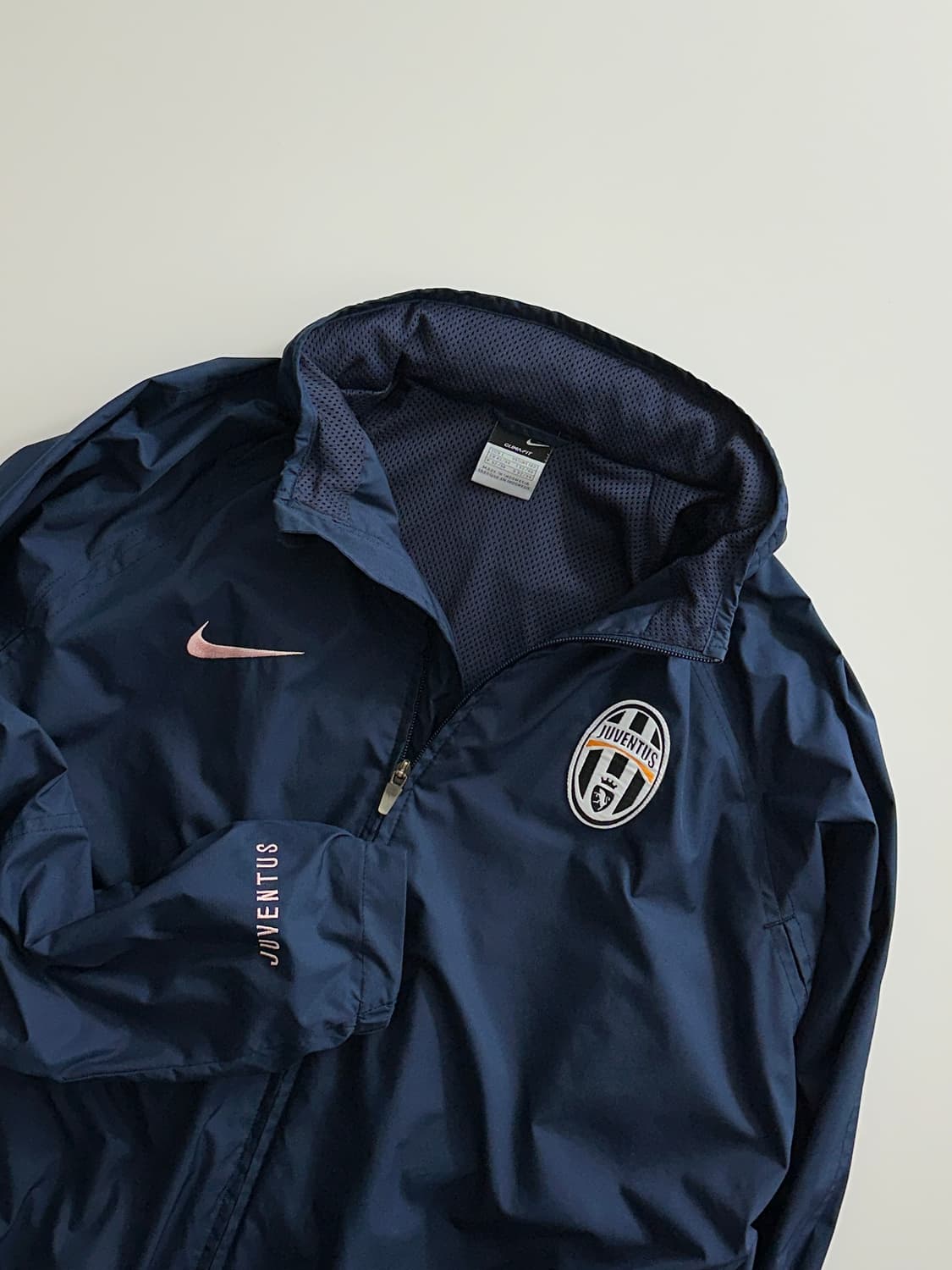 나이키 유벤투스 바람막이 L 상품이미지1