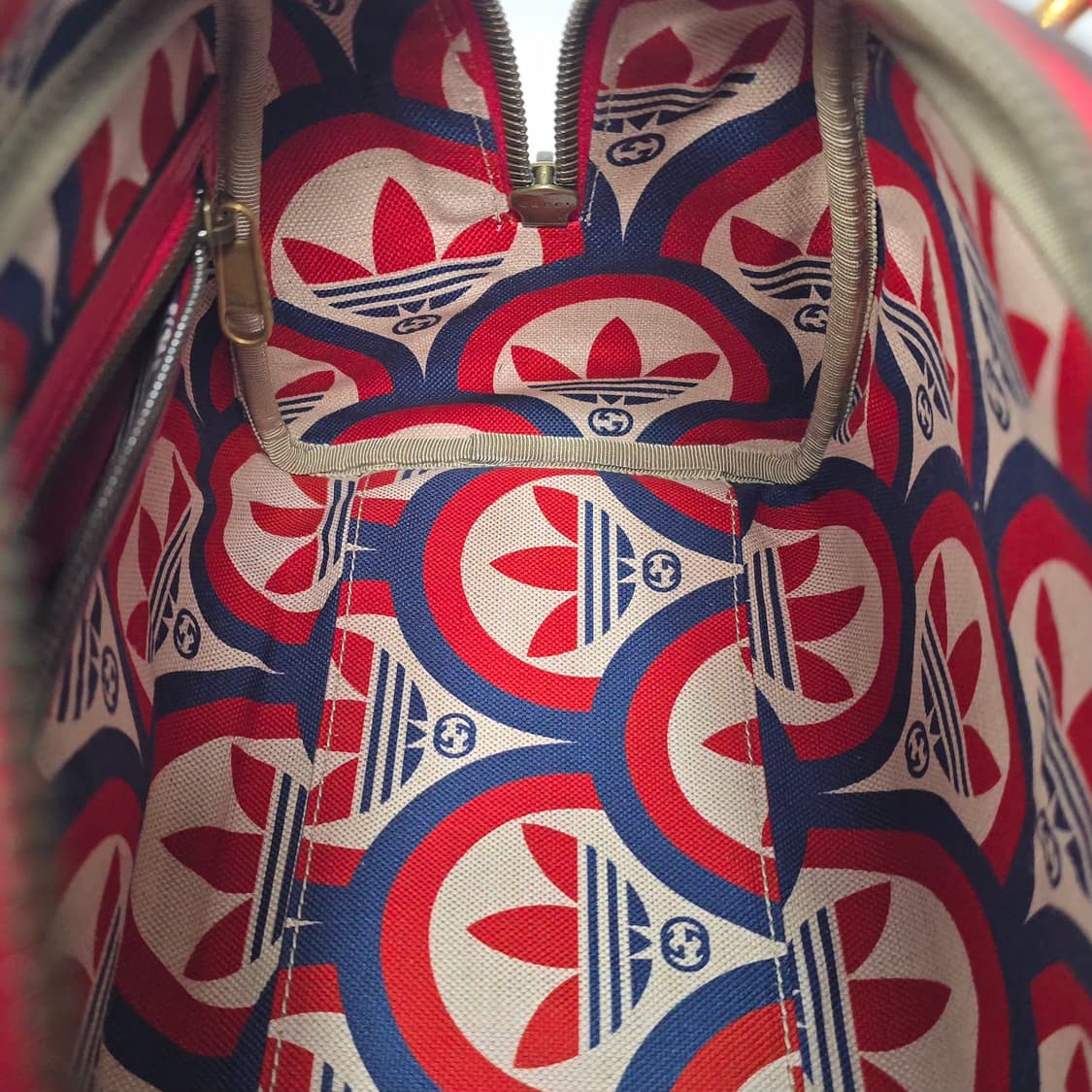 구찌 x 아디다스 미니 더플 백 상품이미지8