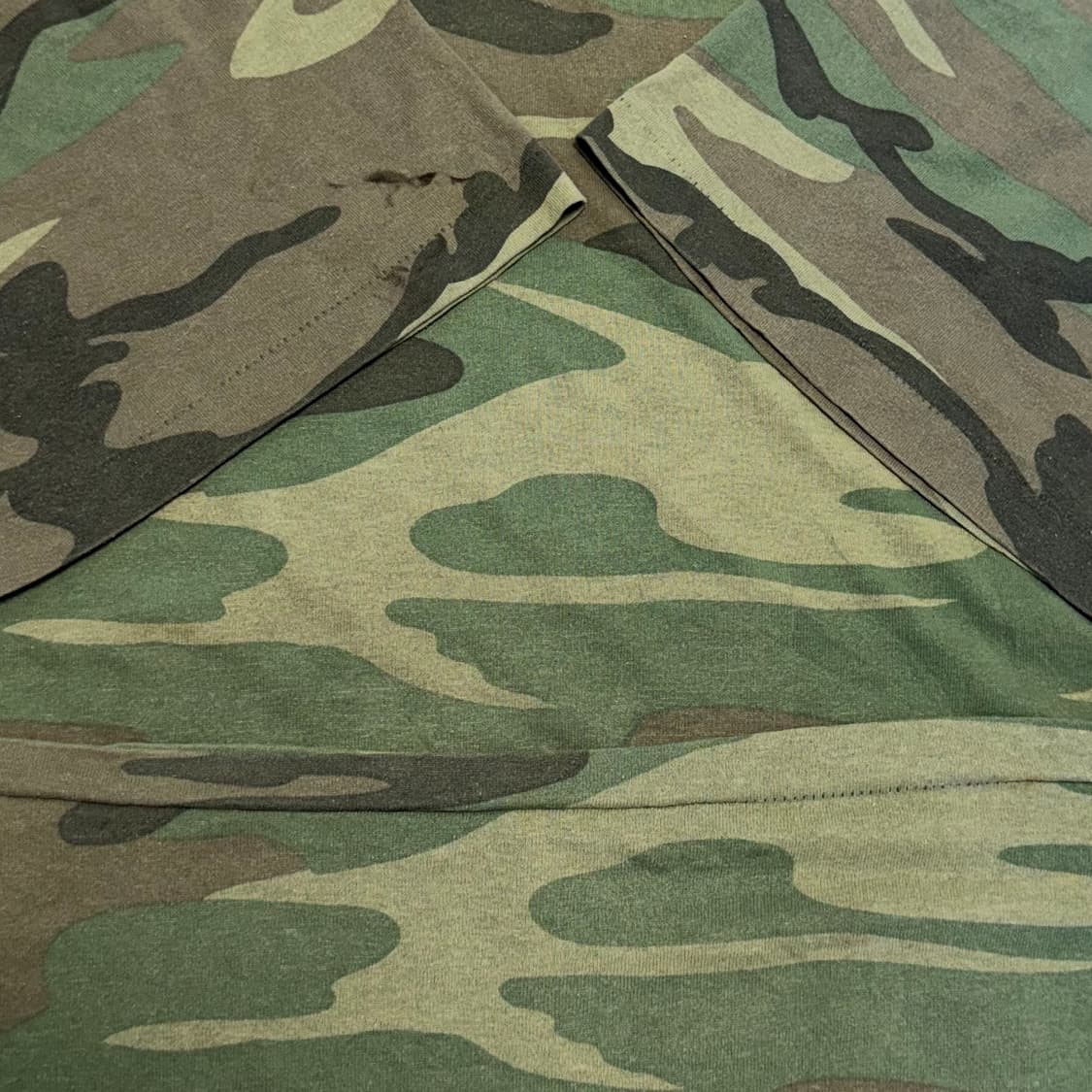 90s Vintage Greenwood Camo T Shirt 상품이미지4
