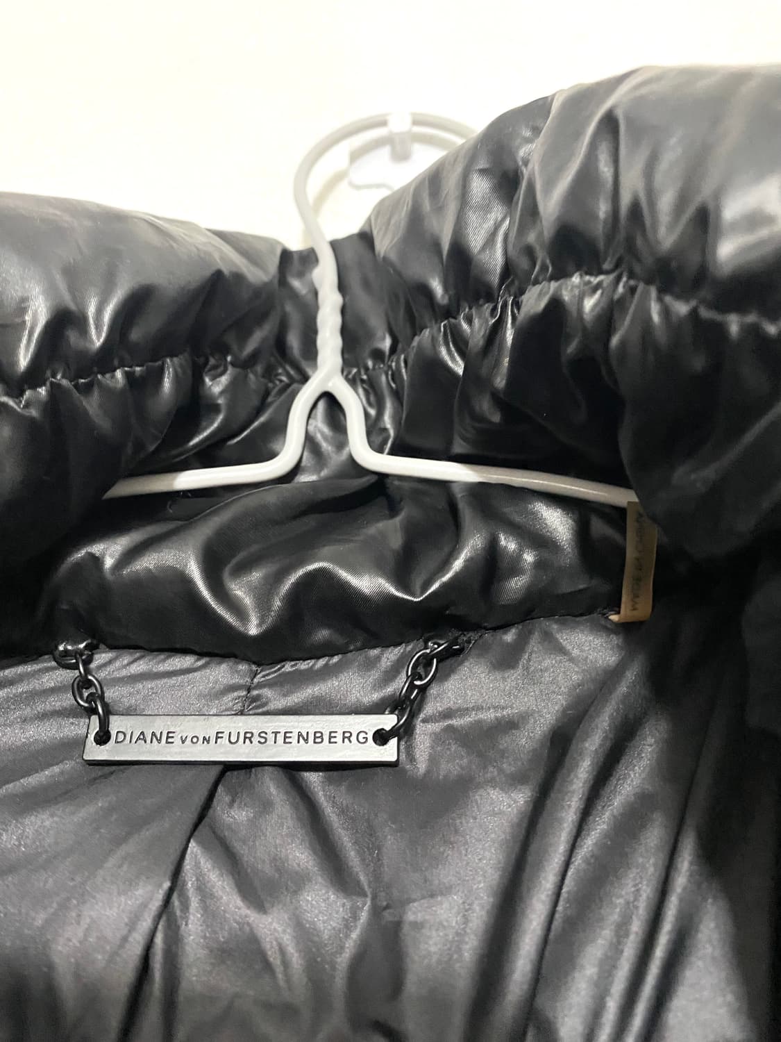 다이앤본포스텐버그 블랙 패딩 상품이미지6