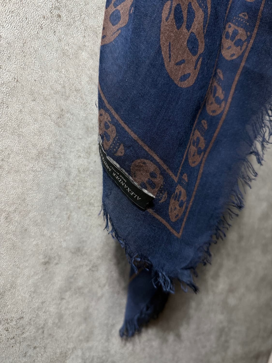 알렉산더맥퀸 실크스카프 상품이미지4