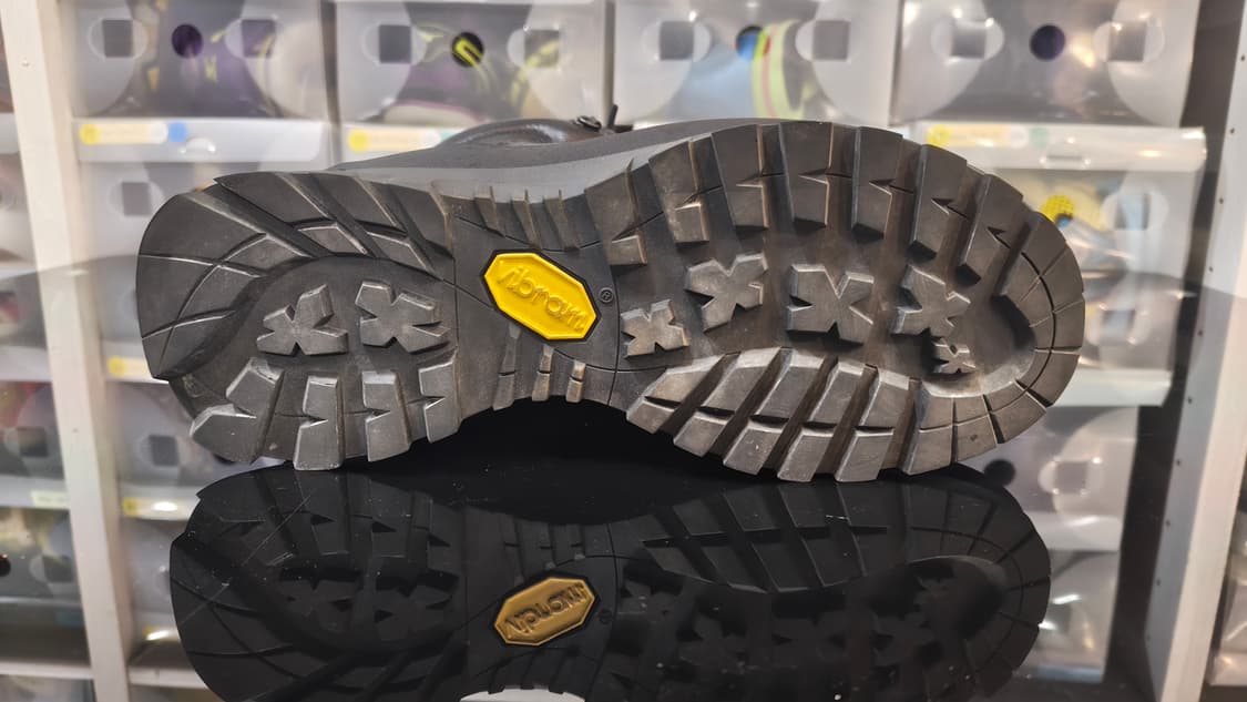 Zara x vibram 레더 트래킹 부츠 상품이미지7