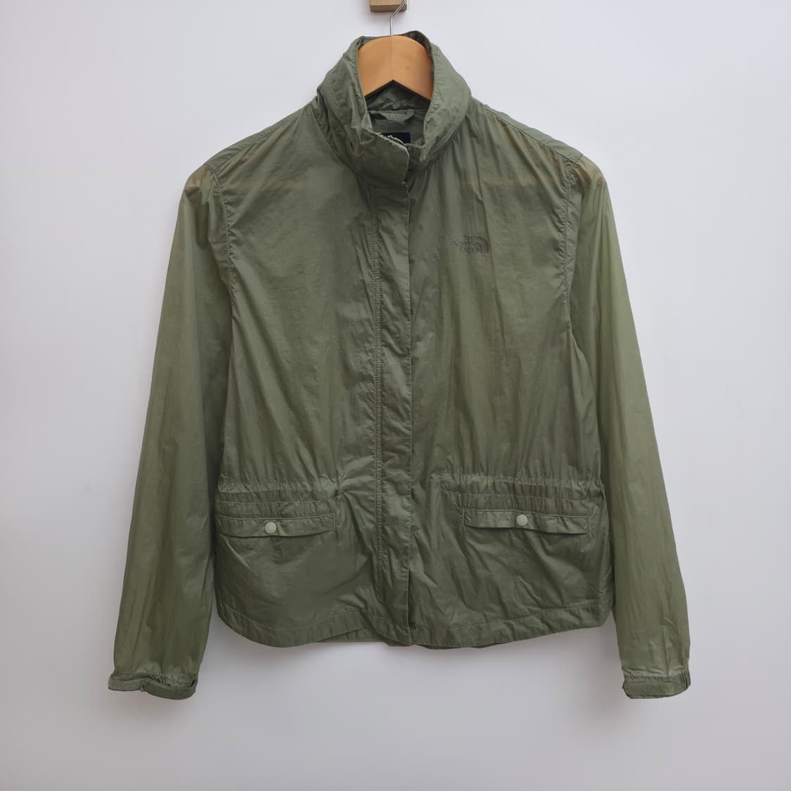 [S] 노스페이스 올리브 경량 바람막이 상품이미지1