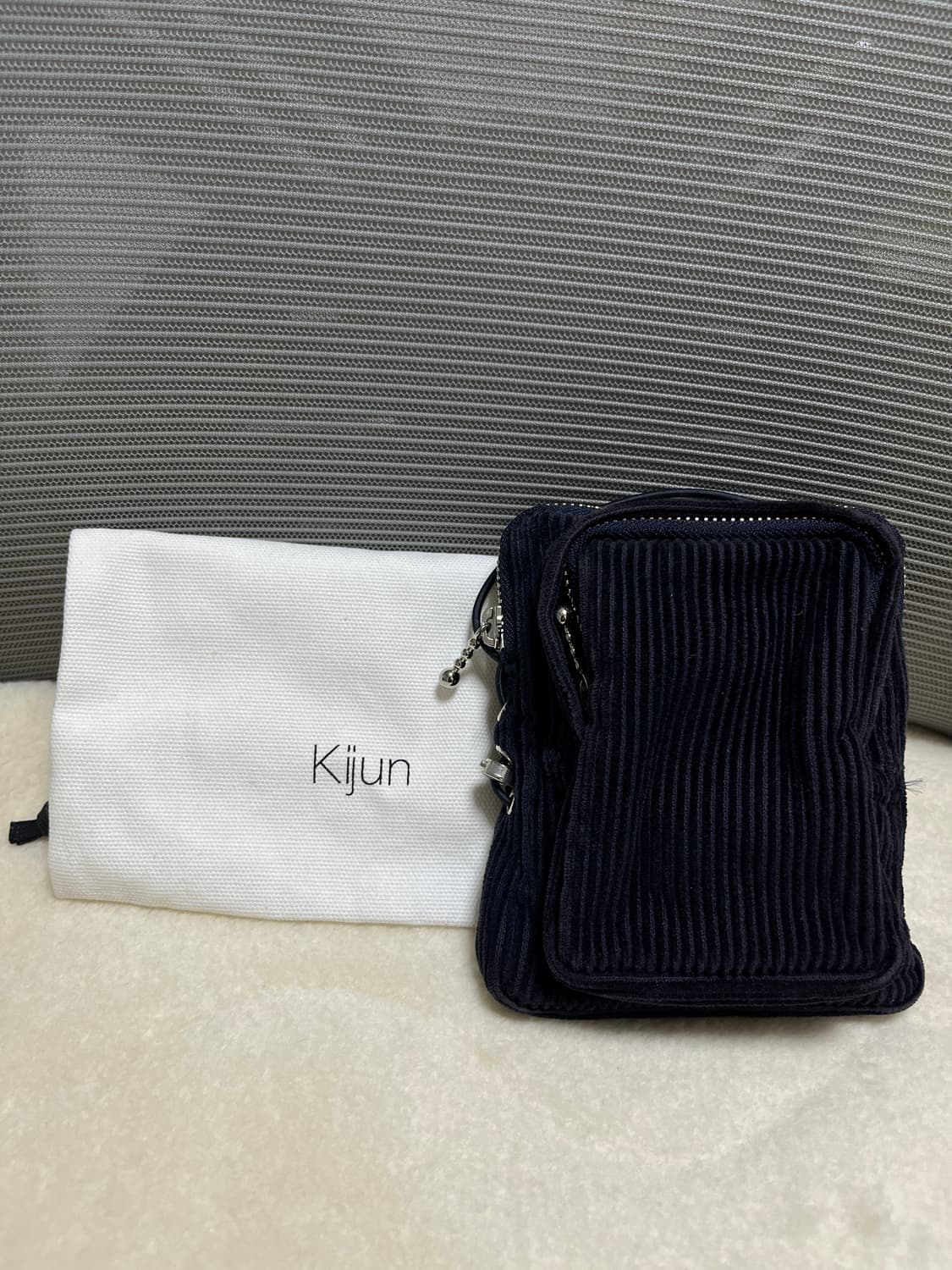 kijun 코듀로이 미니백 (네이비) 상품이미지1