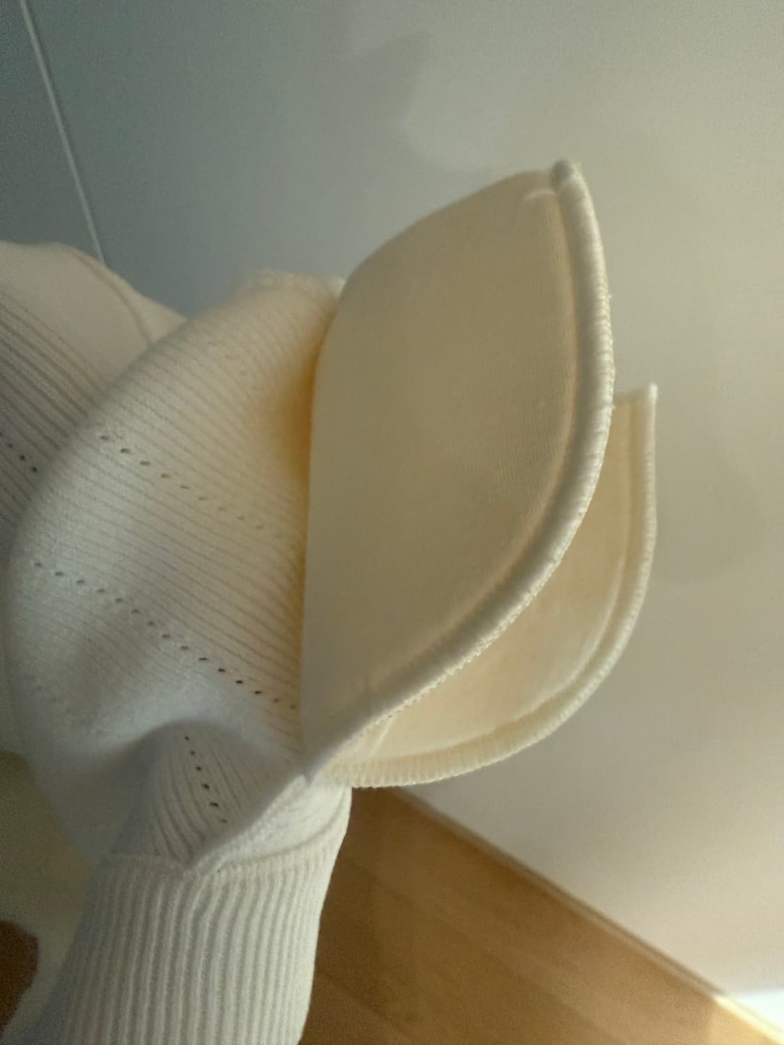 발망 V넥 포인텔 니트 스타일 가디건 (CF1KL007KB07) 상품이미지9