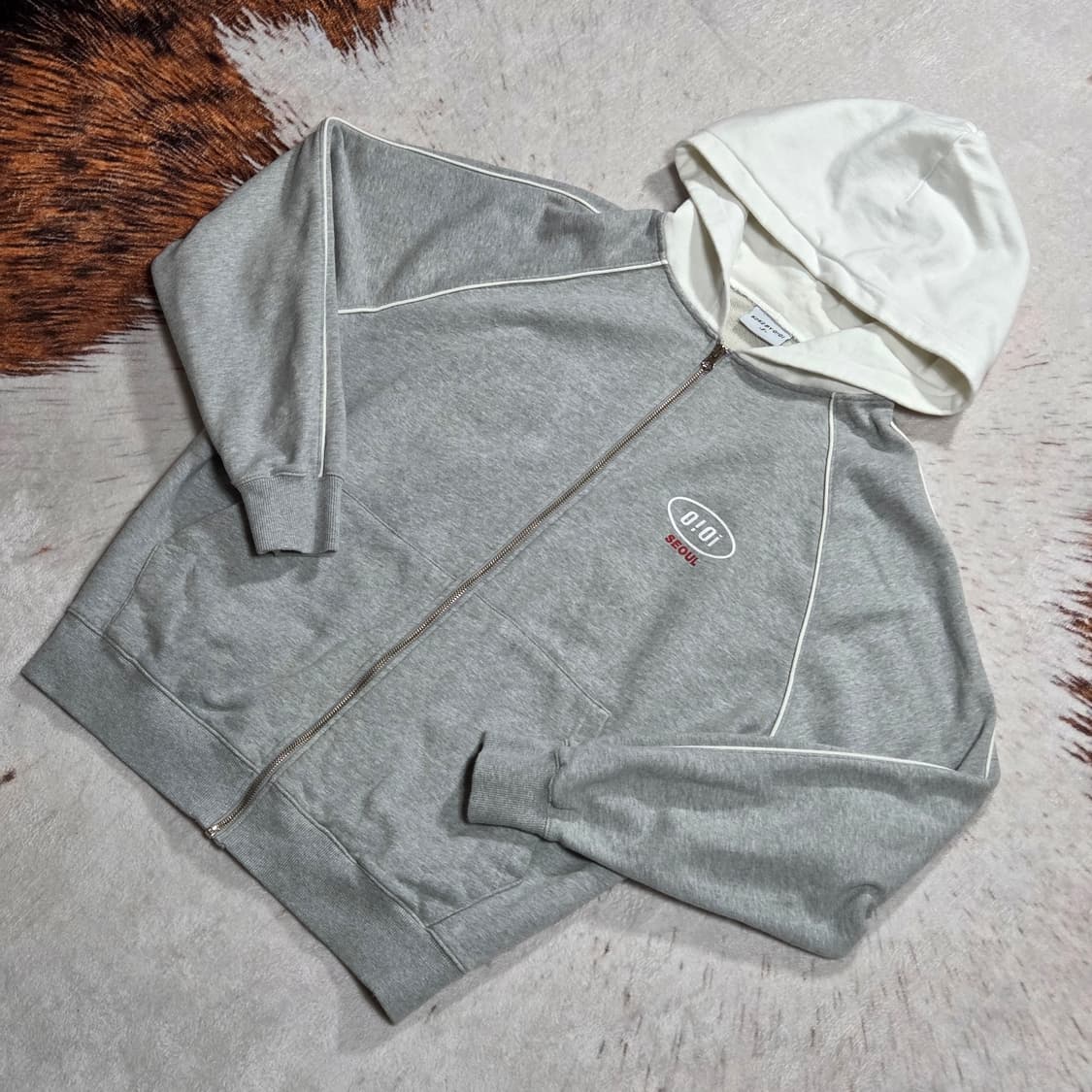 오아이오아이 그레이 사이드 라인 후드집업 상품이미지1