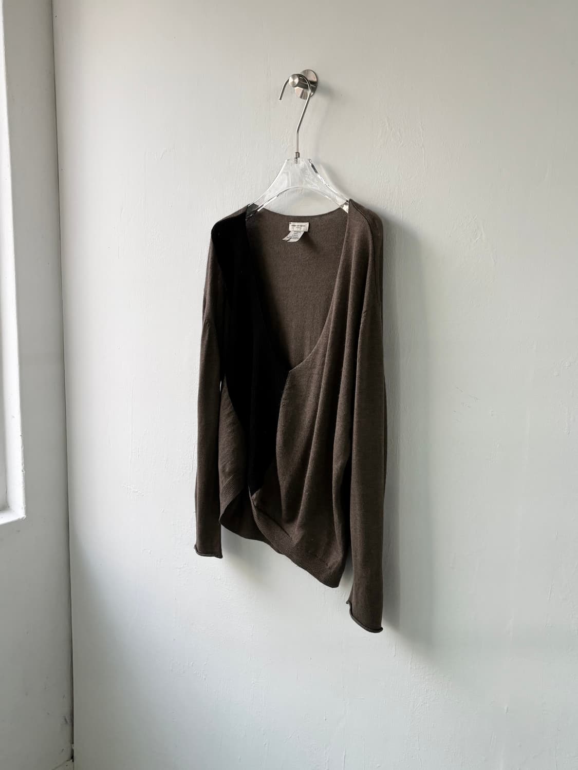 드리스반노튼 브이넥 스웨터 상품이미지4