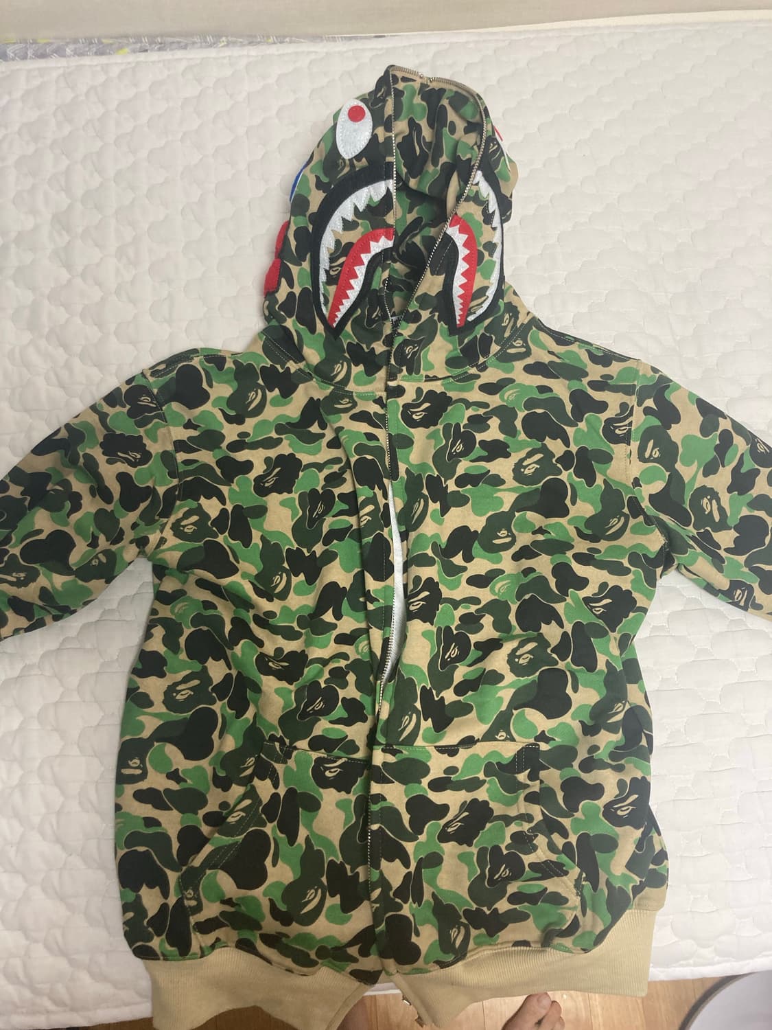 급처)베이프 ABC 카모 샤크 풀 집 후드 그린 상품이미지3