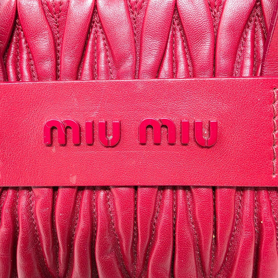 MIU MIU 미우미우 마테라쎄 나파 가죽 토트백 상품이미지6