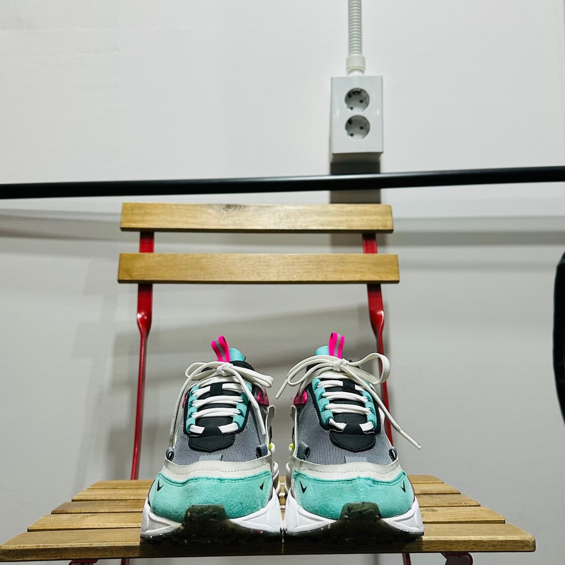 230) 나이키 운동화 여성 여자 신발 에어맥스 퓨리오사 상품이미지2