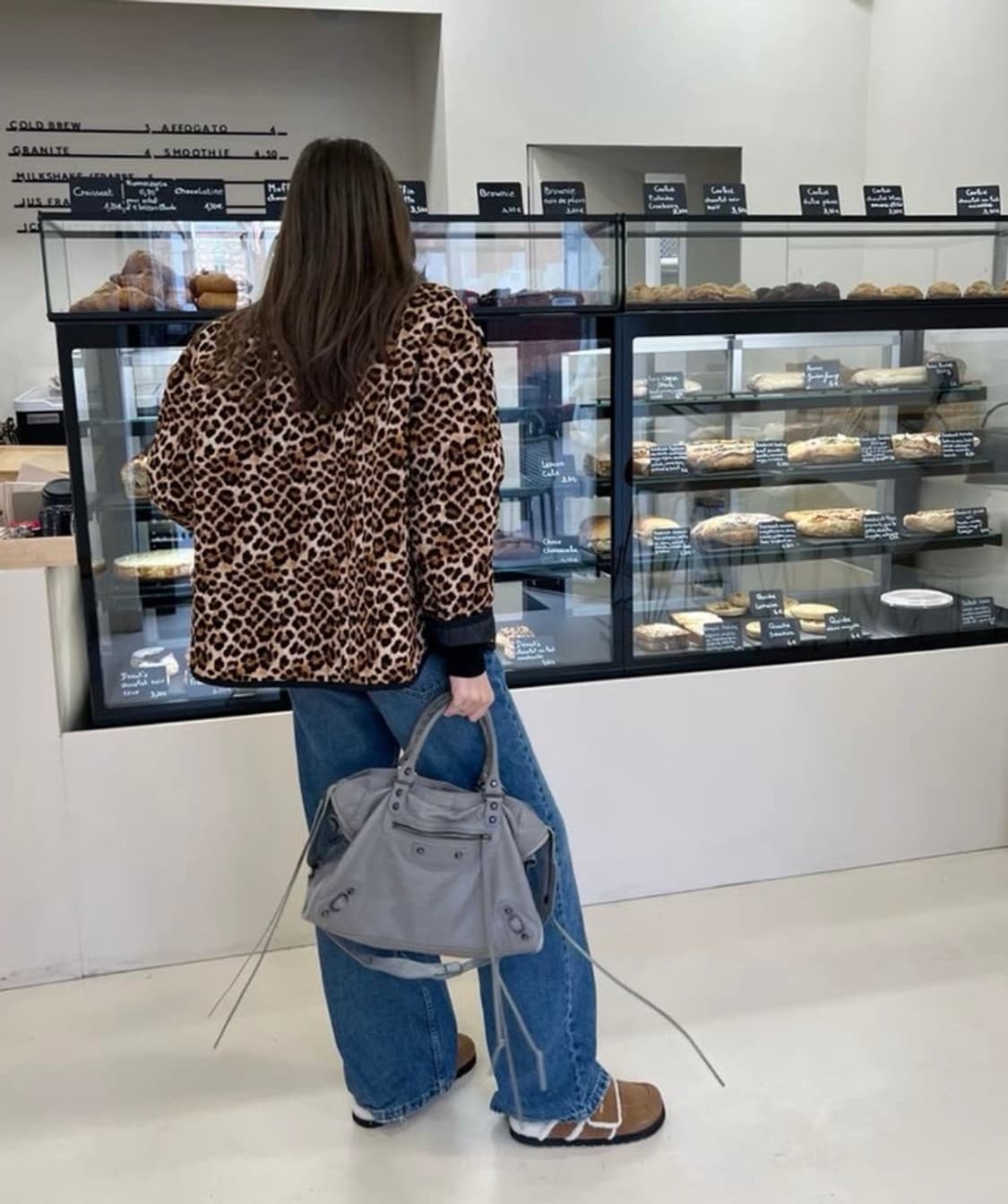 발렌시아가 클래식 시티 벨로백 상품이미지2