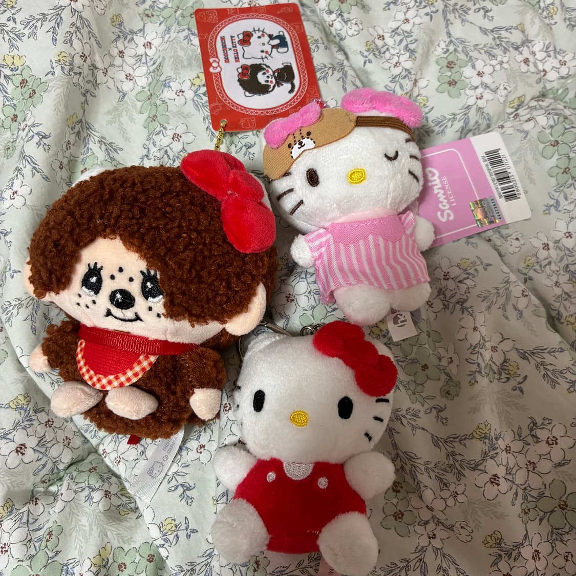 헬로키티x몬치치 인형키링 포함 일괄 상품이미지1