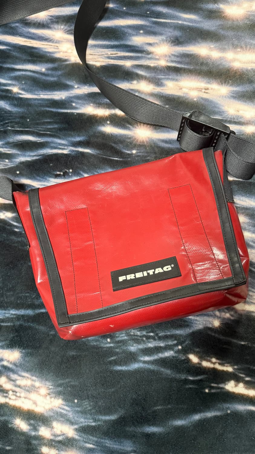 프라이탁 라씨 레드 상품이미지1