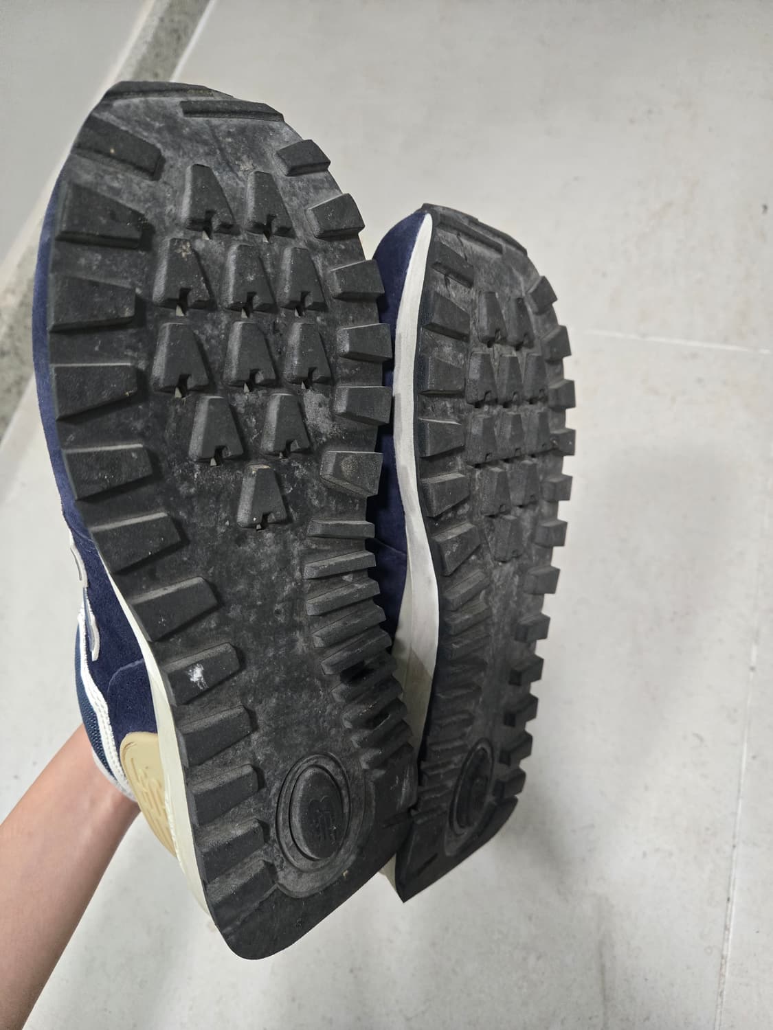 뉴발란스 574 레거시 네이비 240 상품이미지3