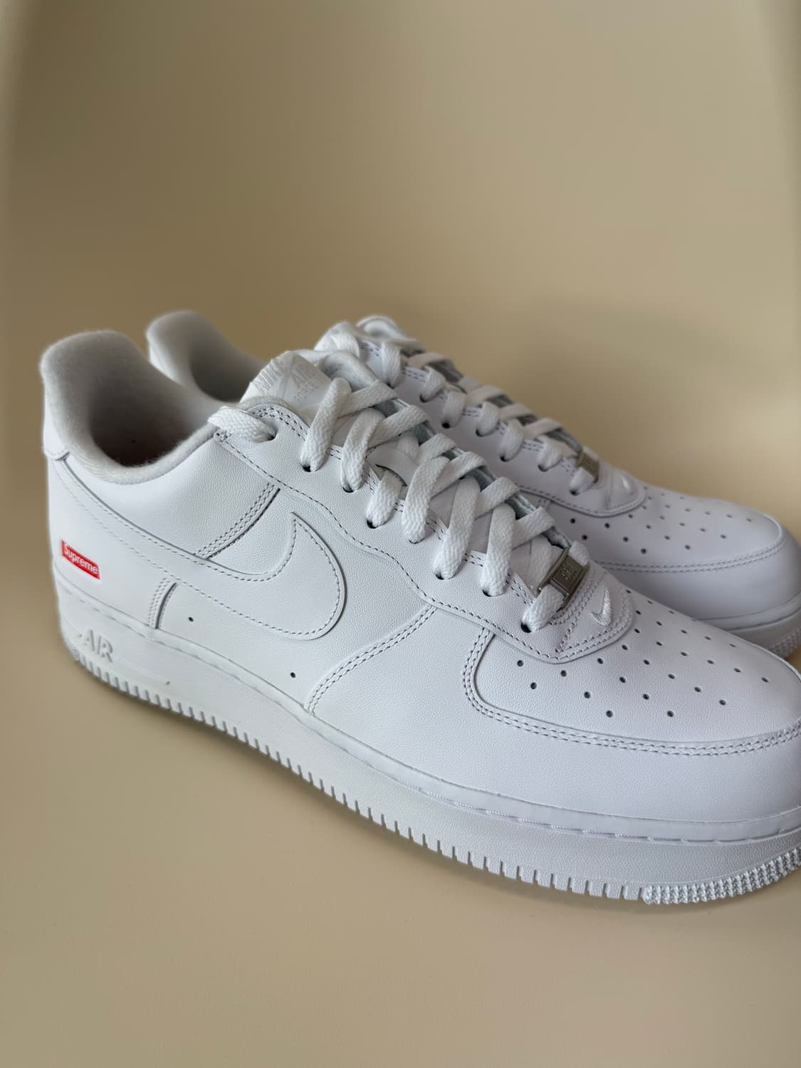 슈프림 x 나이키 에어포스 화이트 상품이미지4