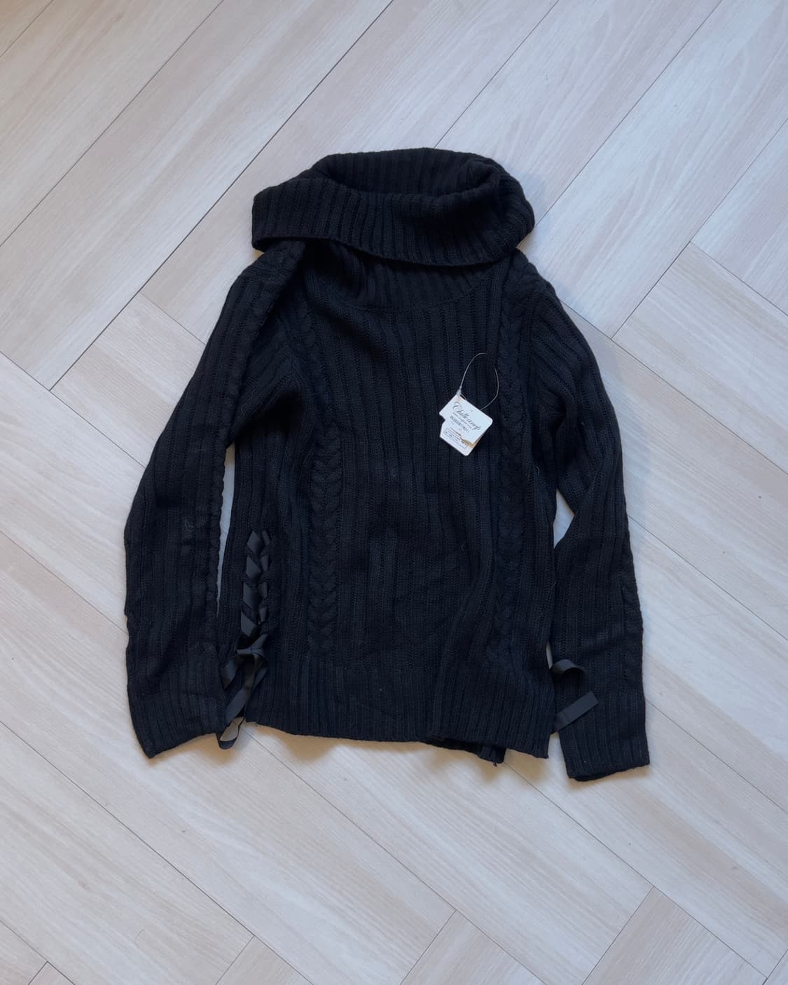 [CHILLE ANAP] Side Lace-up Knit 상품이미지1