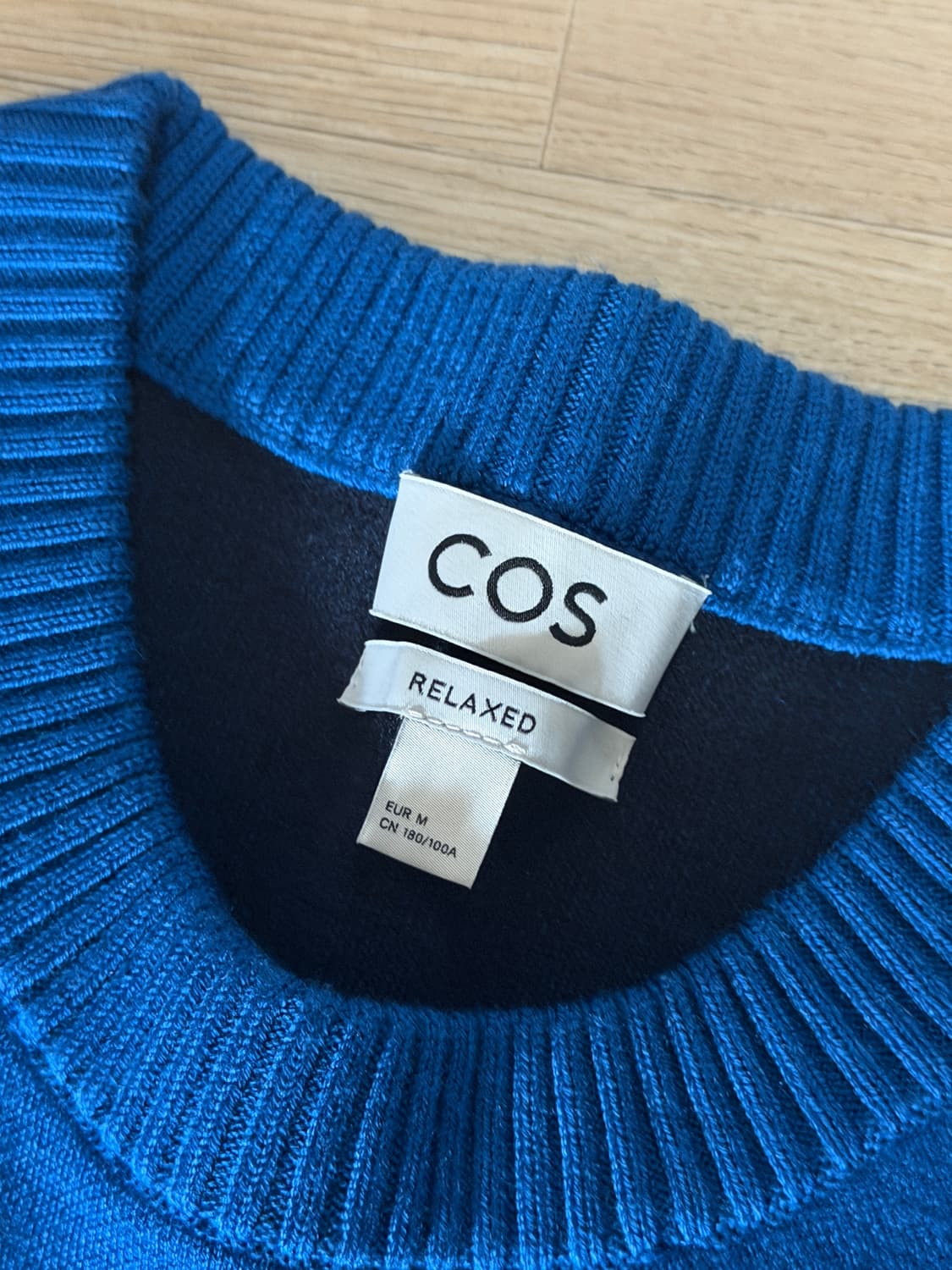 COS 코스 코발트블루 오버핏니트 M 상품이미지2