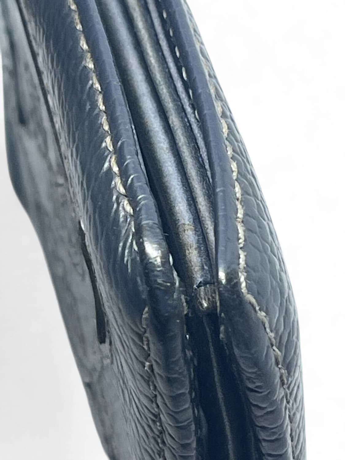 비비안 웨스트우드 스컬 가죽 지갑 상품이미지8