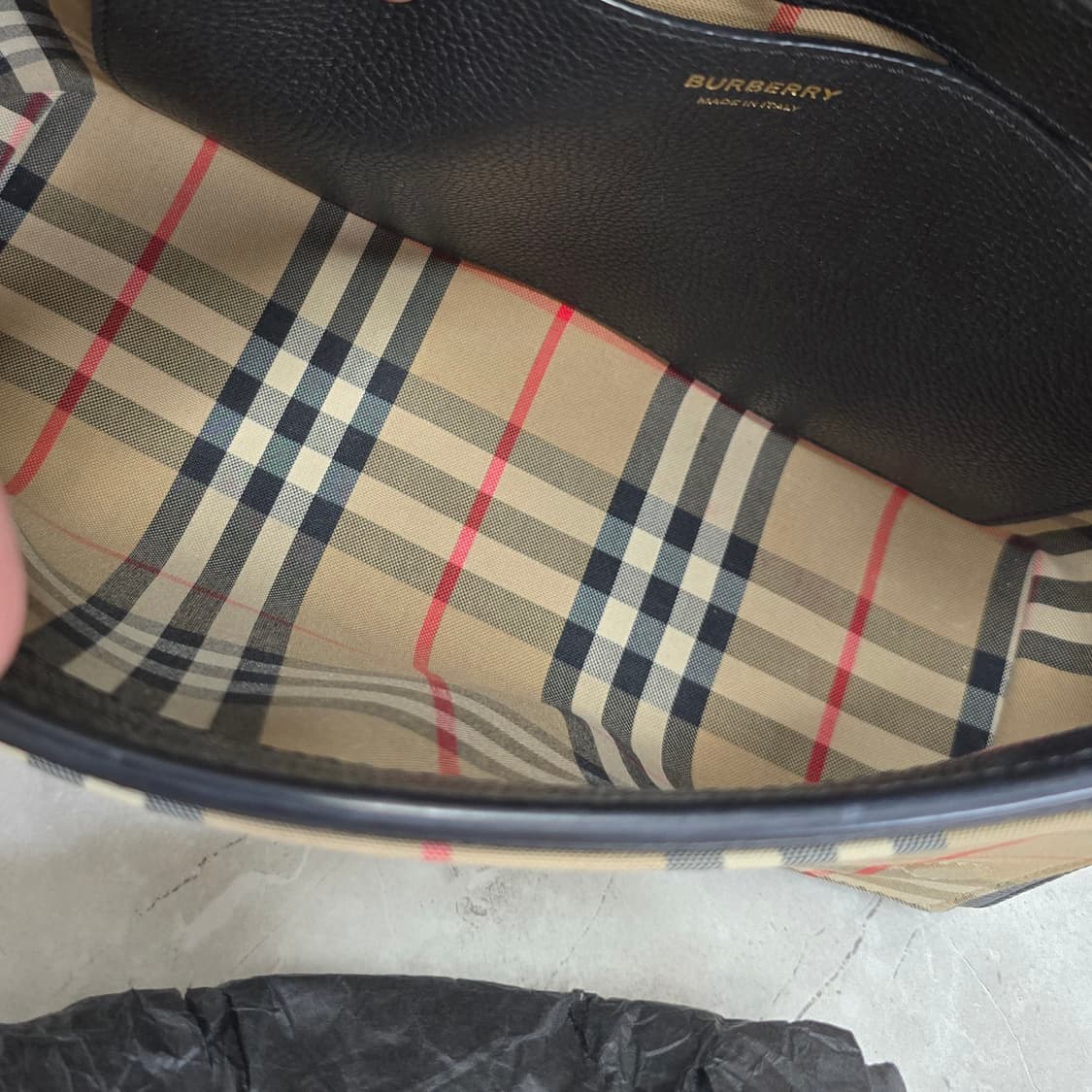 버버리 체크 노트 크로스백 판매 상품이미지9
