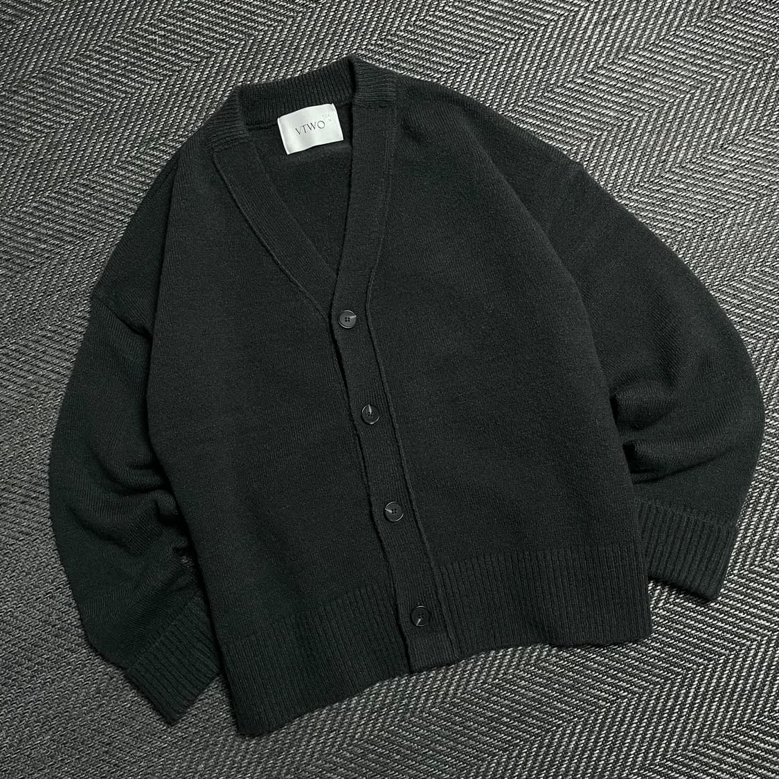 VTWO 미니멀 박시핏 울 가디건 챠콜y 5358 상품이미지1