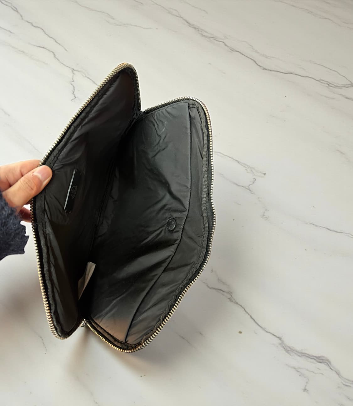 몽클레어 랩탑 패딩 클러치 케이스백 상품이미지7