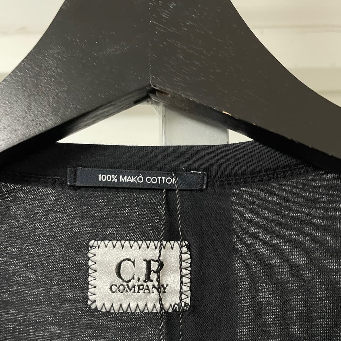 CP 컴퍼니 블랙 반팔 티셔츠 L 상품이미지4