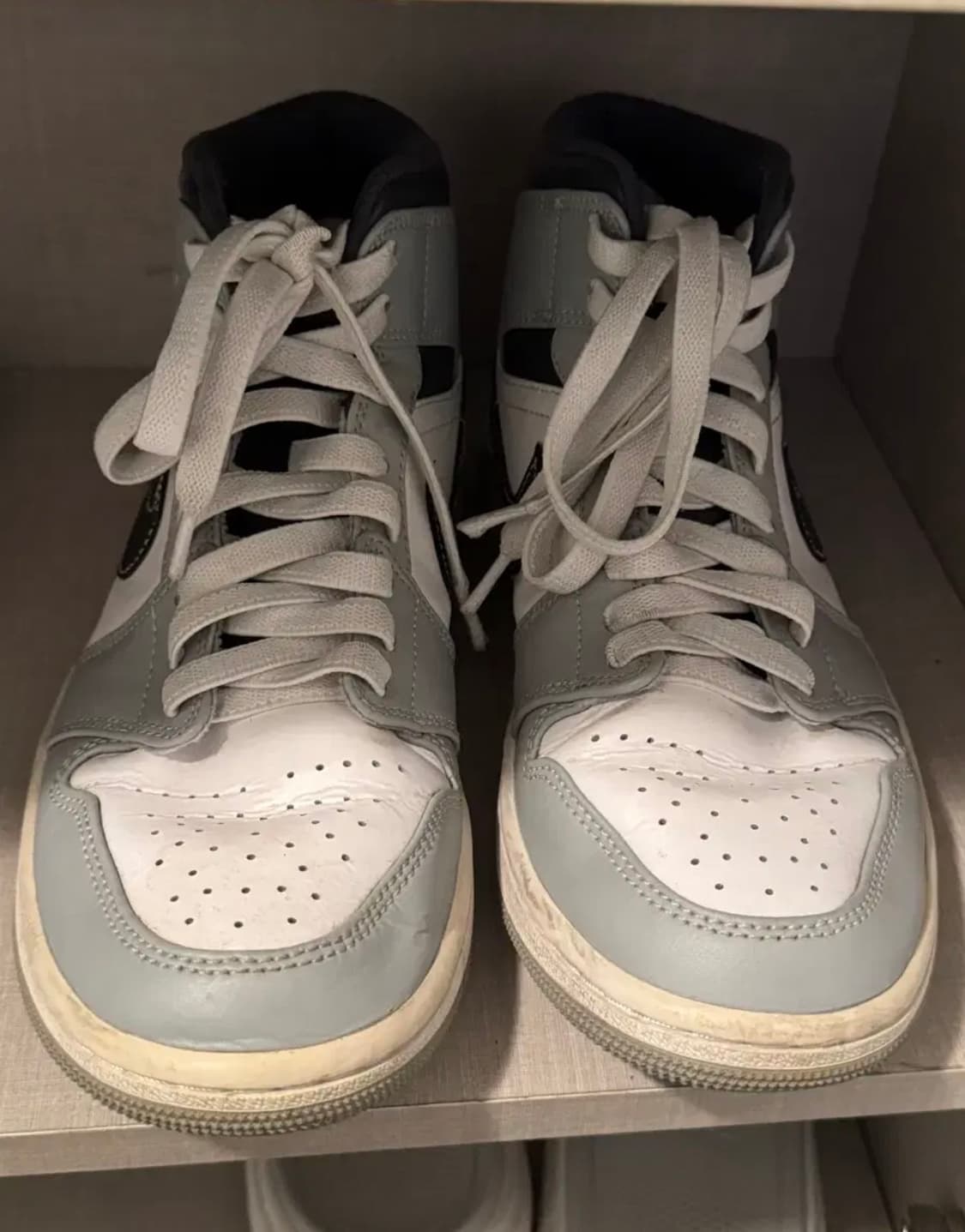 조던1 미드라이트 스모크그레이 상품이미지1