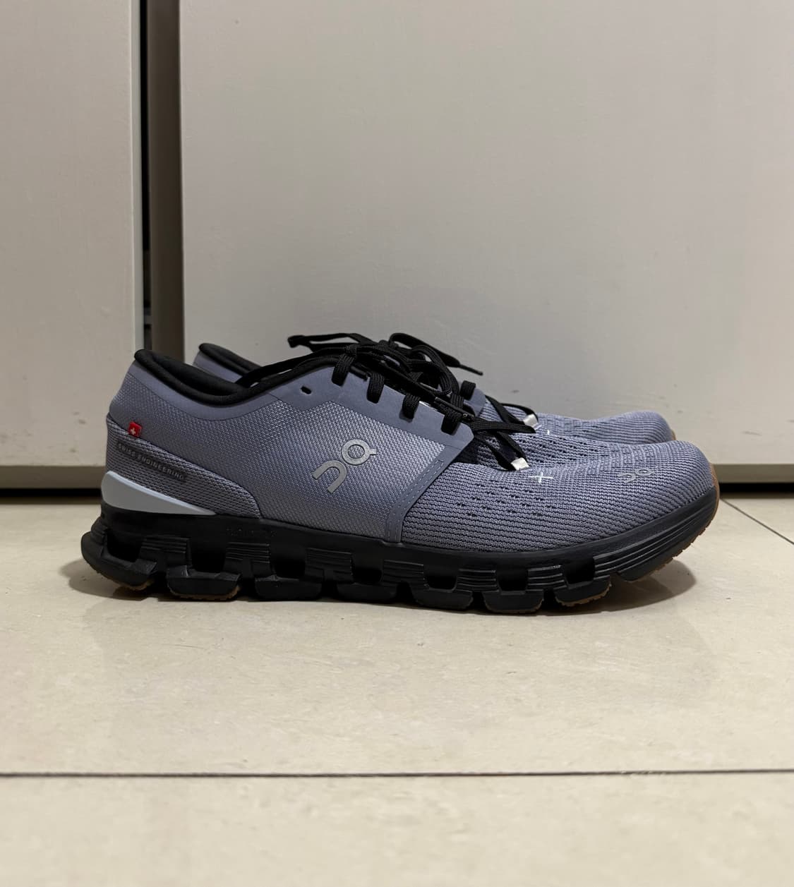 온 러닝 클라우드 X 4 페더 블랙 상품이미지2