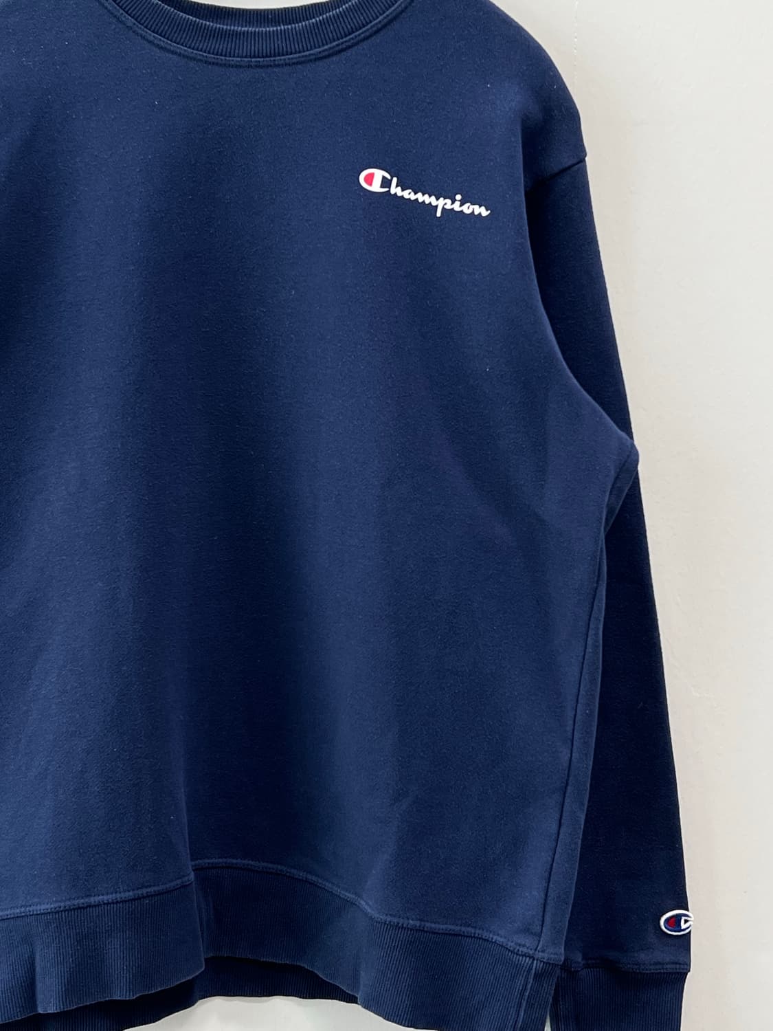 챔피온 로고 프린팅 맨투맨 네이비 상품이미지3