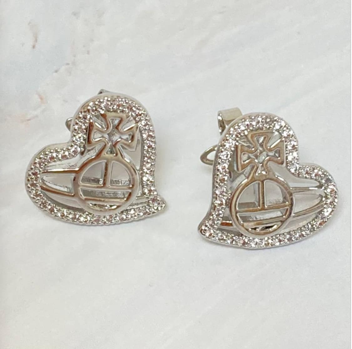 비비안웨스트우드 화이트 크리스탈 하트 orb 귀걸이 상품이미지1