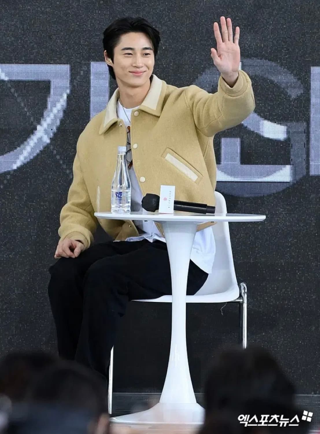 렉토 바시티 스타디움 베이지 S 22FW 상품이미지1