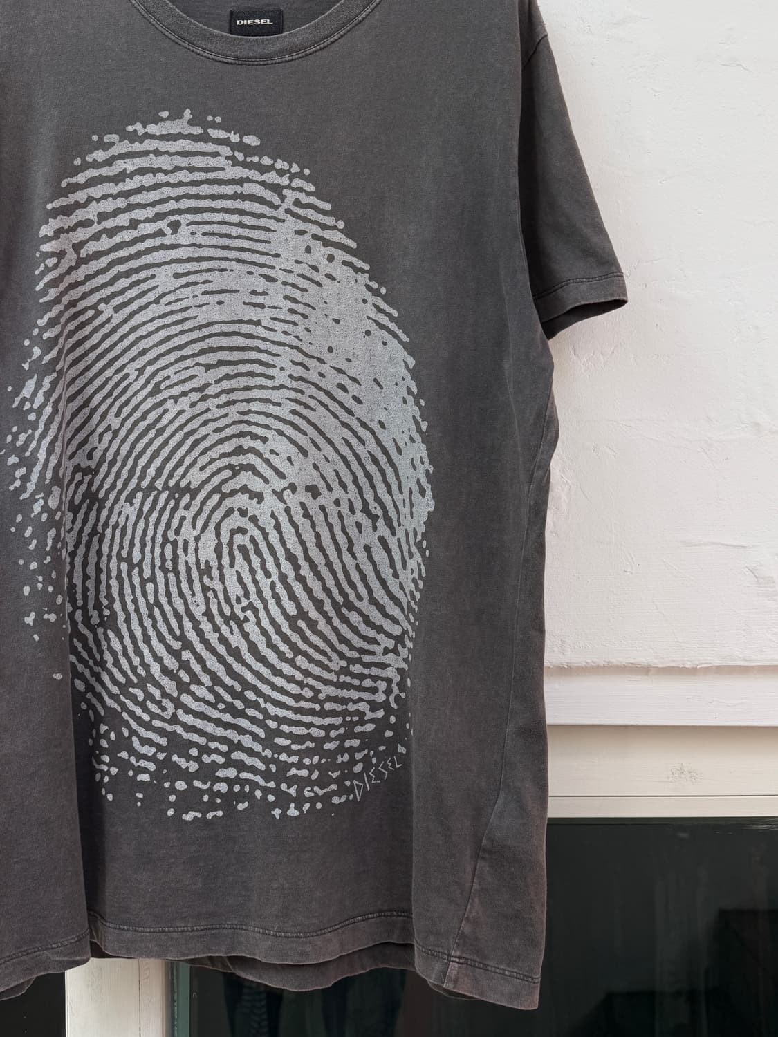DIESEL 디젤 핑거프린트 그래픽 반팔 티셔츠 L 상품이미지3