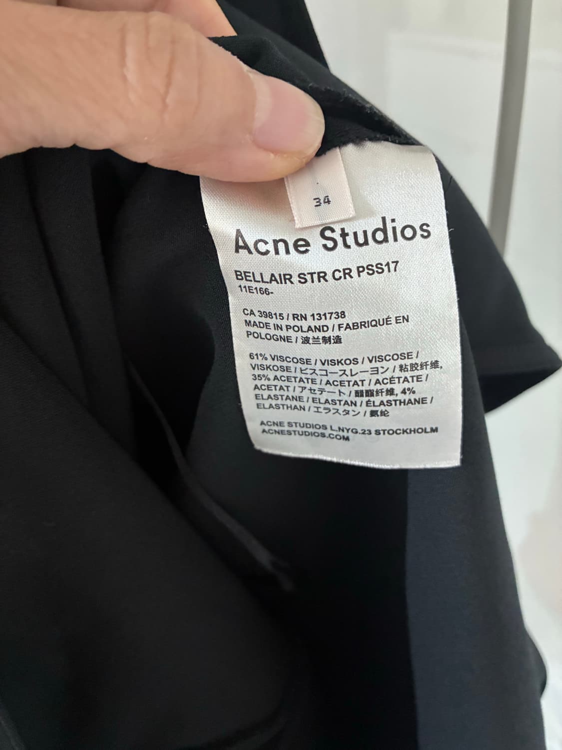 [Acne Studios] 아크네 비대칭 슬리브리스 탑 34 상품이미지4