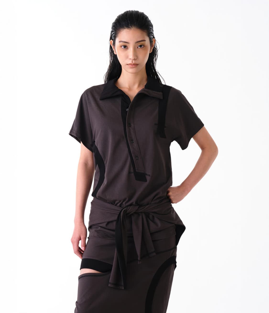 오픈와이와이 CURVED BUTTON PANEL TEE 상품이미지3
