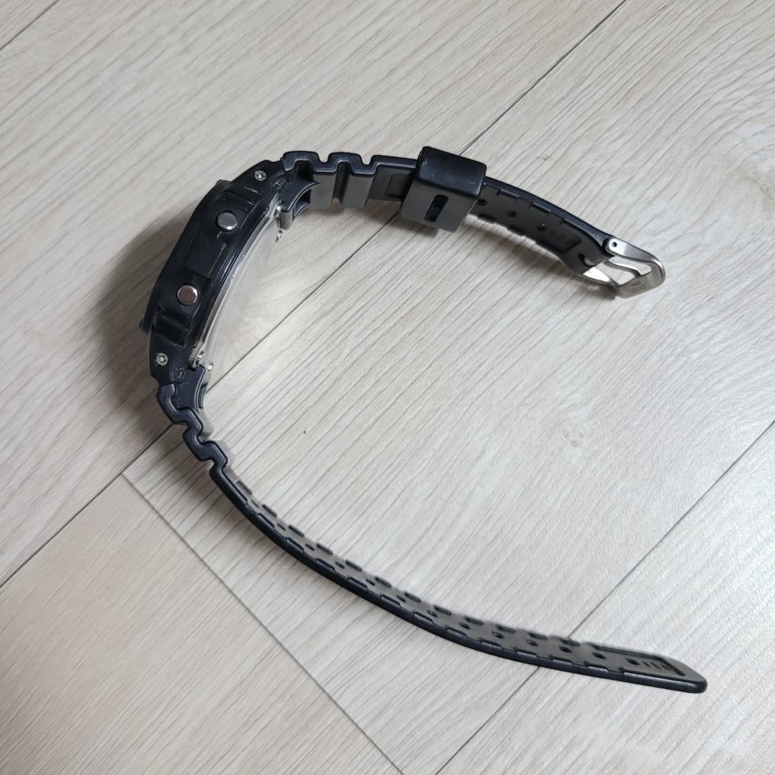 정품 카시오 지샥 G-SHOCK DW-5600BB 상품이미지4